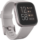 Fitbit Versa 2 : Montre Connectée Forme et Bien-Être avec Contrôle Vocal, Score de Sommeil et Musique, avec Amazon Alexa Intégrée, Mixte Adult, Gris Pierre/Gris Brume, One Size - LUXING SPORT