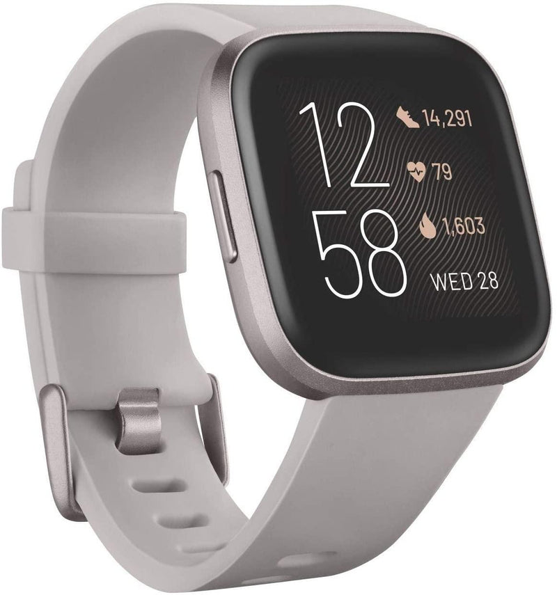 Fitbit Versa 2 : Montre Connectée Forme et Bien-Être avec Contrôle Vocal, Score de Sommeil et Musique, avec Amazon Alexa Intégrée, Mixte Adult, Gris Pierre/Gris Brume, One Size - LUXING SPORT